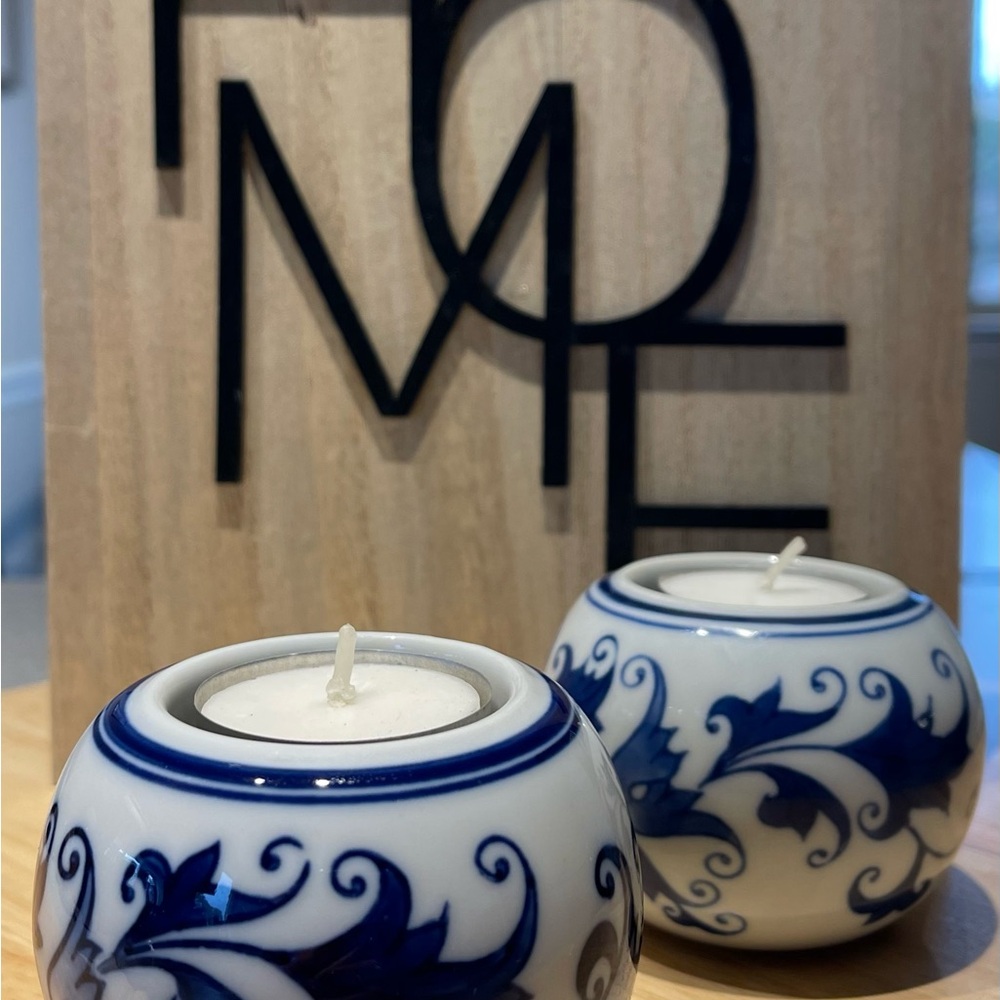 Blue and white ceramic tealight/votive candle holders - Picture 5 of 10